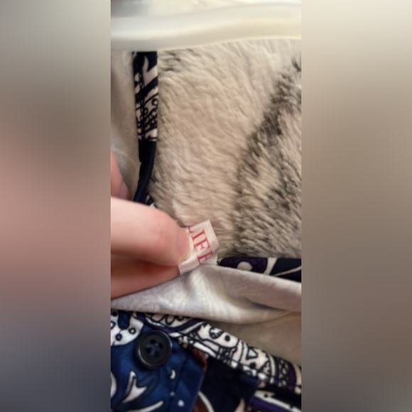 🔥🌸 Halife Tank Top 🌸🔥 - Picture 6 of 6